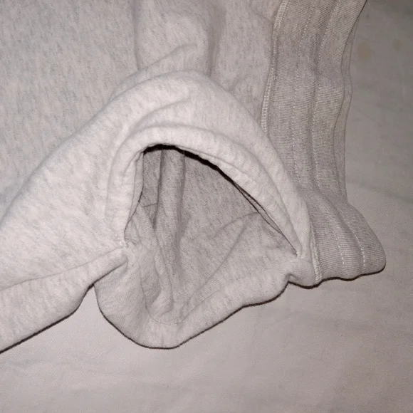 American Eagle 2Pc Bundle Gray Sweatshorts & Burgundy Tee XL - Picture 12 of 16